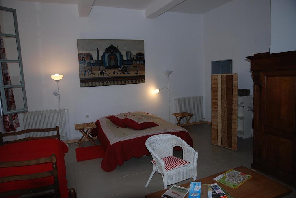 Le Richelieu Bed and Breakfast Uzès Exteriör bild
