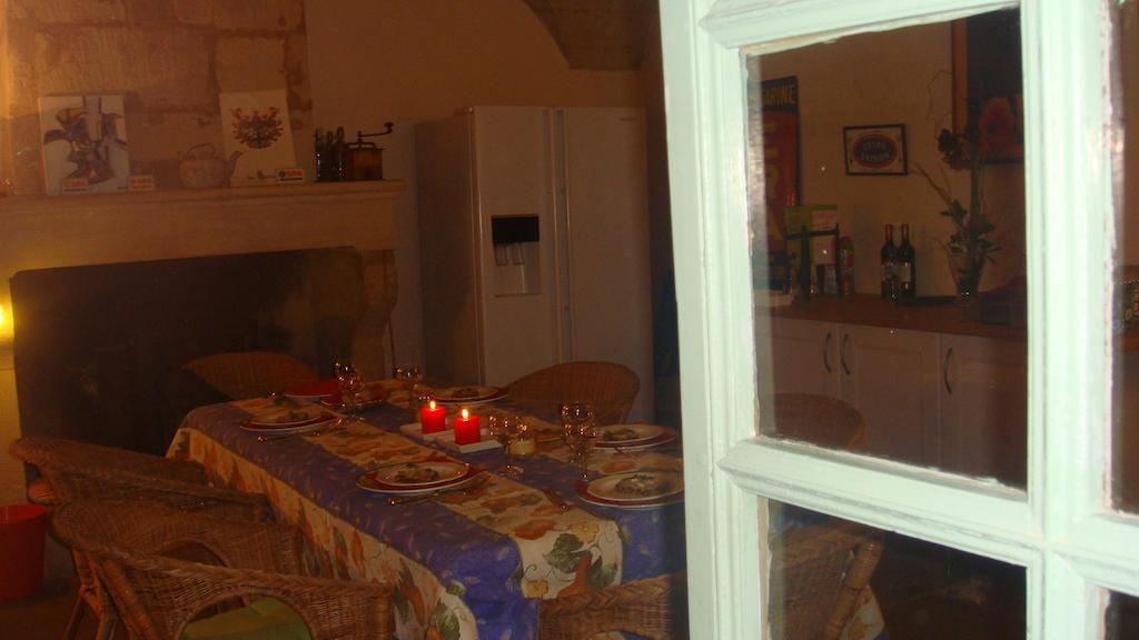 Le Richelieu Bed and Breakfast Uzès Exteriör bild