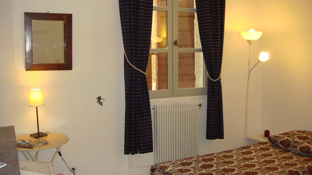 Le Richelieu Bed and Breakfast Uzès Exteriör bild